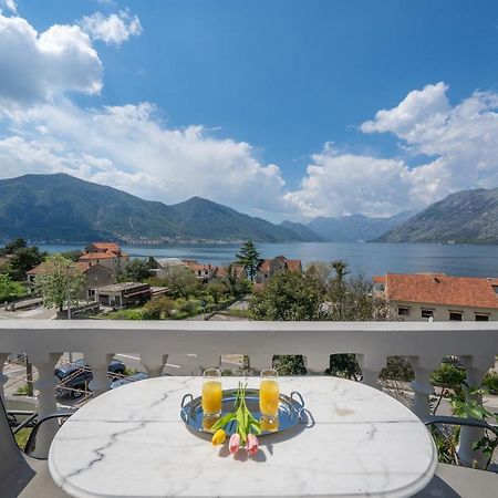 Apartment With Sea View Kotor Exterior photo