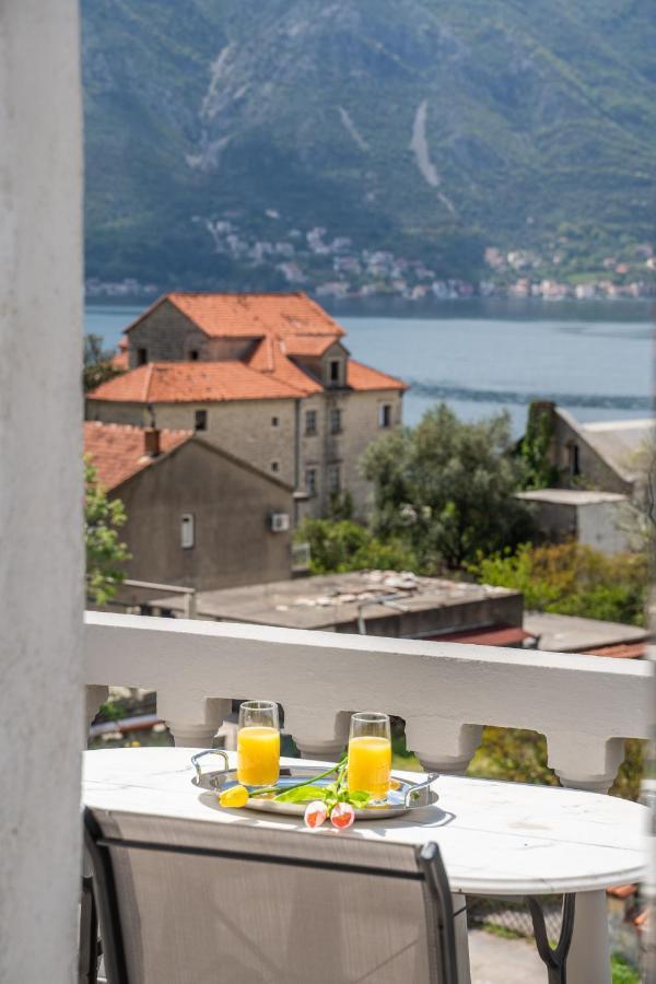 Apartment With Sea View Kotor Exterior photo